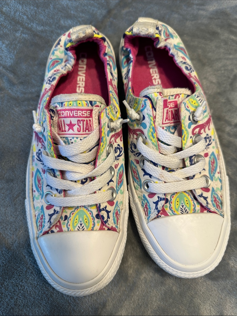EUC Womens Converse Multicolor Paisley Slip-On Low Top Sneakers distressed Sz 7